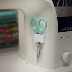 Scherenhalter für Nähmaschine, Scherenhalterung, Nähmaschinescherenhalter, Nähmaschinezubehör