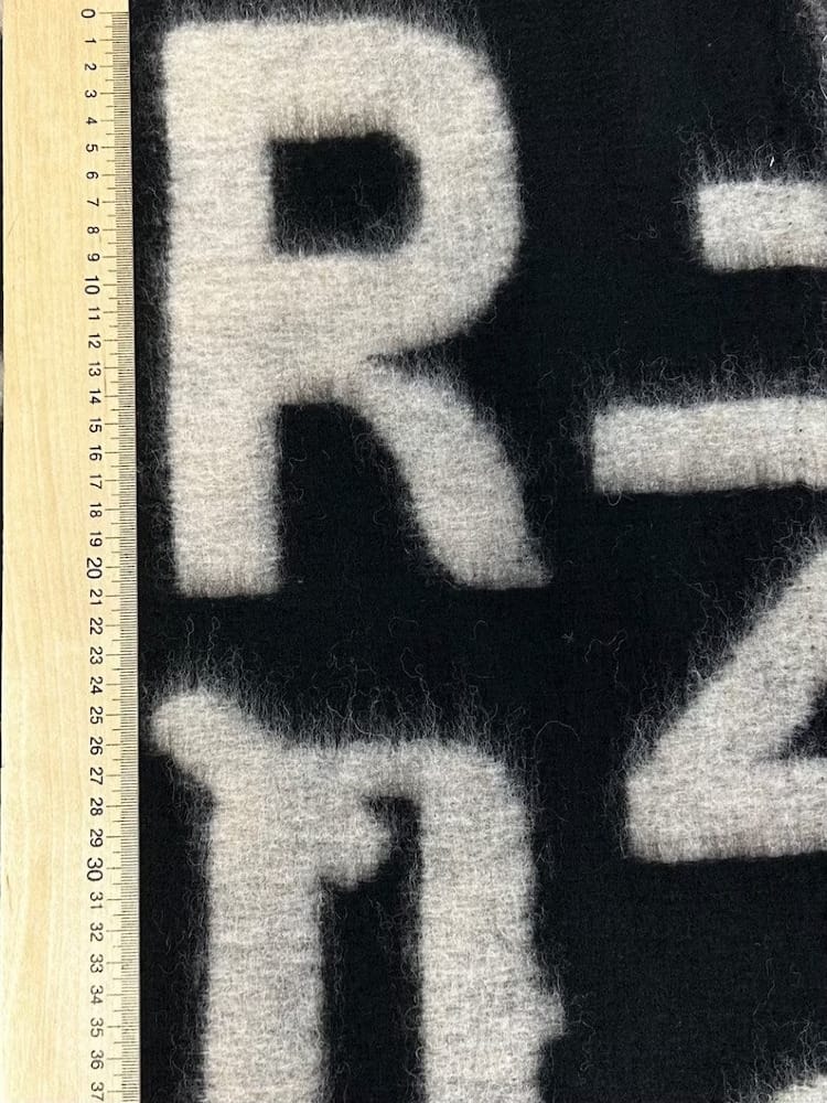 Mantelstoff 5 Buchstaben